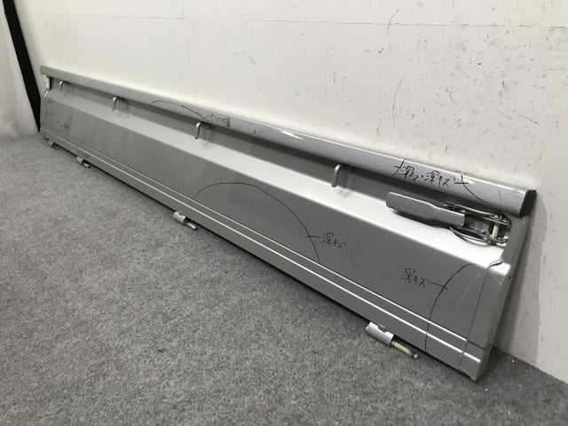 キャリイ/スクラム/クリッパー NT100/ミニキャブ トラック 16/DA16T/DG16T/DR16T/DS16T 純正 右 アオリ/サイドパネル シルバー Z2S(138506)