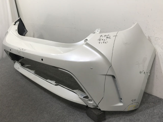 カローラ スポーツ 210系/NRE210H/NRE214H/ZWE211H/ZWE213H/ZWE219H/MZEA12H 純正 リア バンパー 52159-12D20 ホワイト パール(138566)