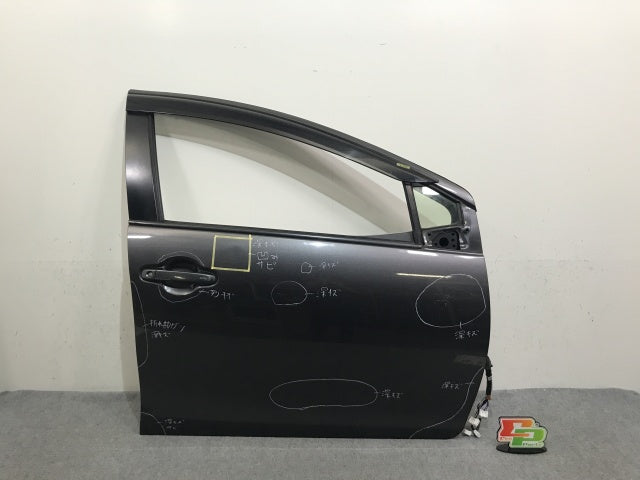 アクア/AQUA NHP10 純正 右 フロント ドア バイザー/内張り/ガラス付 グレーメタリック 1G3 トヨタ(138574)