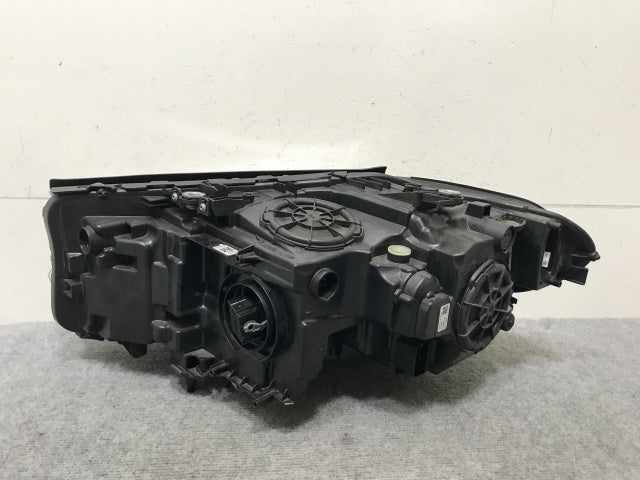 5シリーズ G30/G31 純正 前期 右 ヘッドライト/ランプ LED ZKW 7439196-04 BMW(138592)