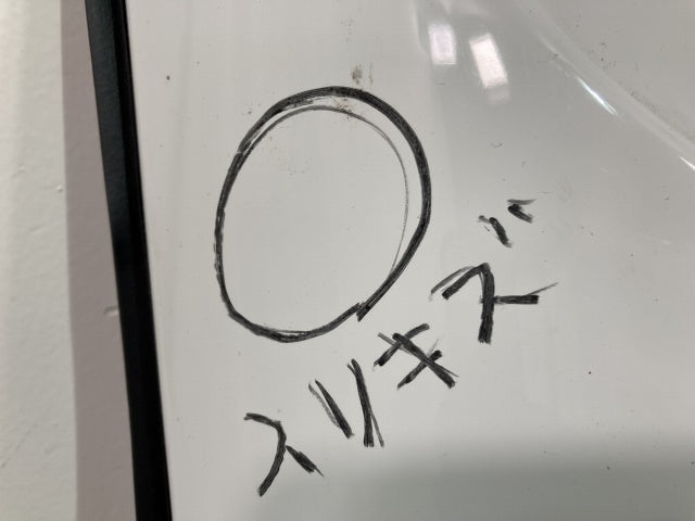 新車取り外し!フォワード 5代目/2007- 純正 前期 右 フロント コーナーパネル/コーナーカバー ホワイト ソリッド いすゞ(138625)