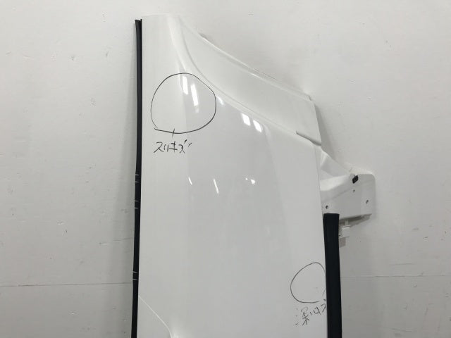 新車取外し!ギガ 大型 2代目 2015- 10t 純正 後期 右 フロント コーナーパネル/コーナーカバー VC69 ホワイト ソリッド いすゞ(138630)