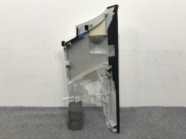 新車取り外し!エルフ 6代目/2006- 純正 前期 右 フロント コーナーパネル/コーナーカバー ホワイト ソリッド いすゞ(138631)