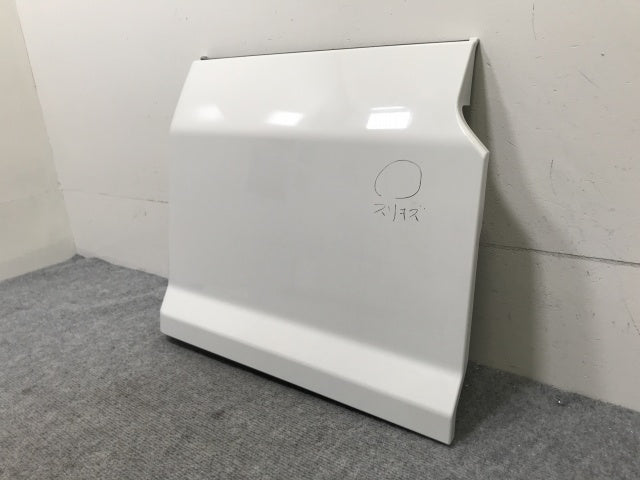 新車取り外し!ギガ 大型 2代目 2015- 10t 純正 右 リア フェンダー ホワイト ソリッド いすゞ(138649)
