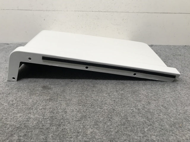 新車取り外し!ギガ 大型 2代目 2015- 10t 純正 右 リア フェンダー ホワイト ソリッド いすゞ(138650)