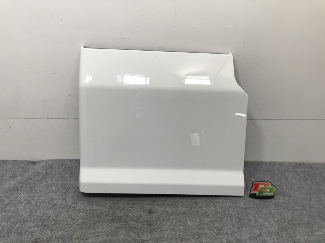 新車取り外し!ギガ 大型 2代目 2015- 10t 純正 右 リア フェンダー ホワイト ソリッド いすゞ(138657)