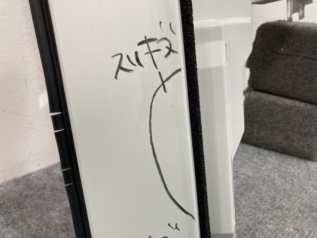 新車取り外し!エルフ 6代目/2022- 純正 右 フロント コーナーパネル/コーナーカバー ホワイト ソリッド いすゞ(138673)