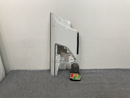 新車取り外し!フォワード 5代目/2021- 純正 右 フロント コーナーパネル/コーナーカバー ホワイト ソリッド いすゞ(138679)