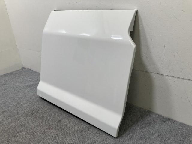 新車取り外し!ギガ 大型 2代目 2015- 10t 純正 右 リア フェンダー ホワイト ソリッド いすゞ(138687)