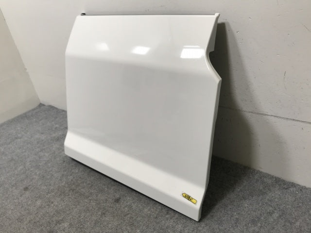 新車取り外し!ギガ 大型 2代目 2015- 10t 純正 右 リア フェンダー ホワイト ソリッド いすゞ(138690)