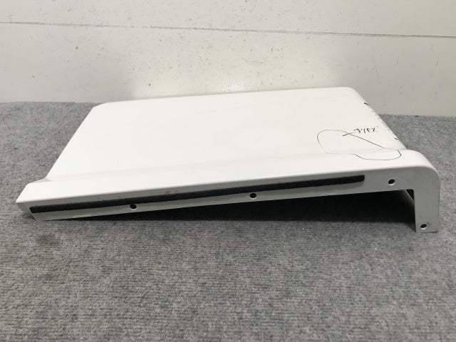新車取り外し!ギガ 大型 2代目 2015- 10t 純正 左 リア フェンダー ホワイト ソリッド いすゞ(138694)