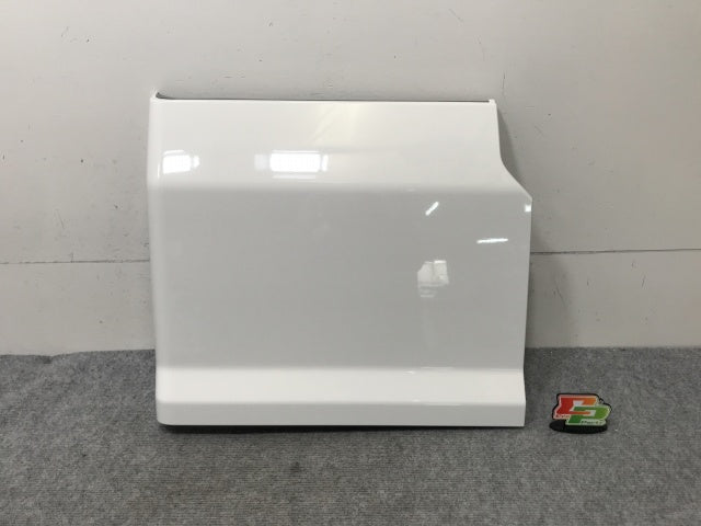 新車取り外し!ギガ 大型 2代目 2015- 10t 純正 右 リア フェンダー ホワイト ソリッド いすゞ(138698)
