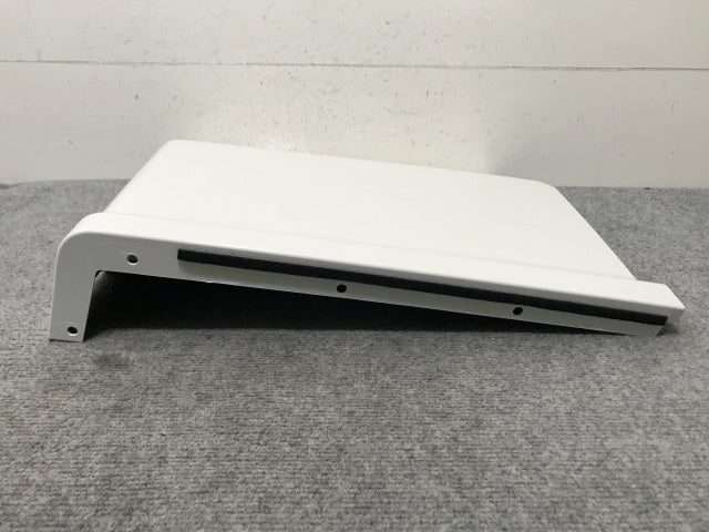 新車取り外し!ギガ 大型 2代目 2015- 10t 純正 右 リア フェンダー ホワイト ソリッド いすゞ(138698)