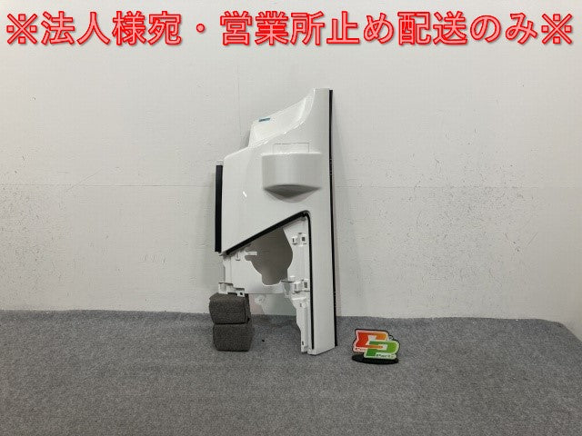 新車取り外し!フォワード 5代目/2007- 純正 前期 左 フロント コーナーパネル/コーナーカバー ホワイト ソリッド いすゞ(138711)