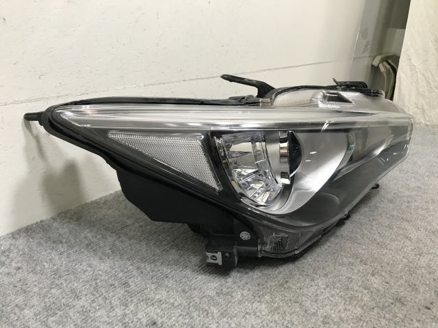 スカイライン V37/YV37/HV37/HNV37/ZV37 純正 中期 右 ヘッドライト/ランプ LED レベライザー 刻印イ KOITO 100-23743 日産(138712)
