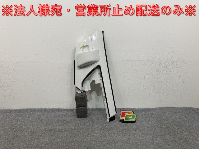 新車取り外し!エルフ 7代目/2023年- 純正 左 フロント コーナーパネル/コーナーカバー ホワイト ソリッド いすゞ(138724)