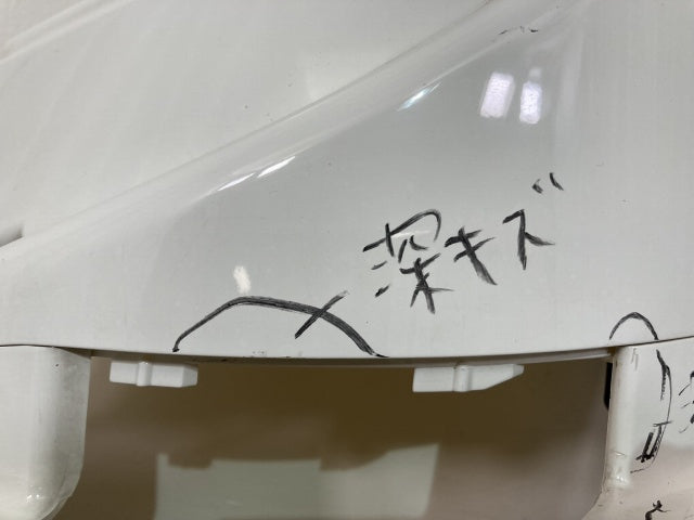 新車取り外し!ギガ 大型 2代目 2015- 10t 純正 左 フロント コーナーパネル/コーナーカバー VC60 ホワイト ソリッド いすゞ(138739)