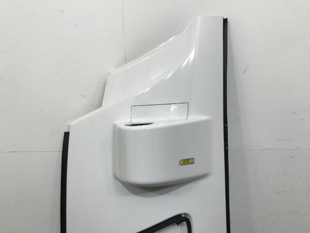 新車取り外し!フォワード 5代目/2007- 純正 前期 左 フロント コーナーパネル/コーナーカバー ホワイト ソリッド いすゞ(138743)