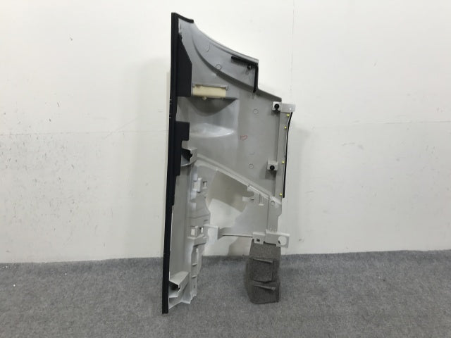 新車取り外し!フォワード 5代目/2007- 純正 前期 左 フロント コーナーパネル/コーナーカバー ホワイト ソリッド いすゞ(138743)