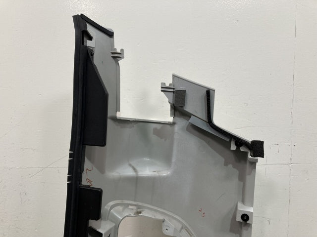 新車取り外し!フォワード 5代目/2021- 純正 後期 左 フロント コーナーパネル/コーナーカバー ホワイト ソリッド いすゞ(138749)