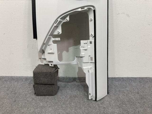新車取り外し!フォワード 5代目/2021- 純正 後期 左 フロント コーナーパネル/コーナーカバー ホワイト ソリッド いすゞ(138755)