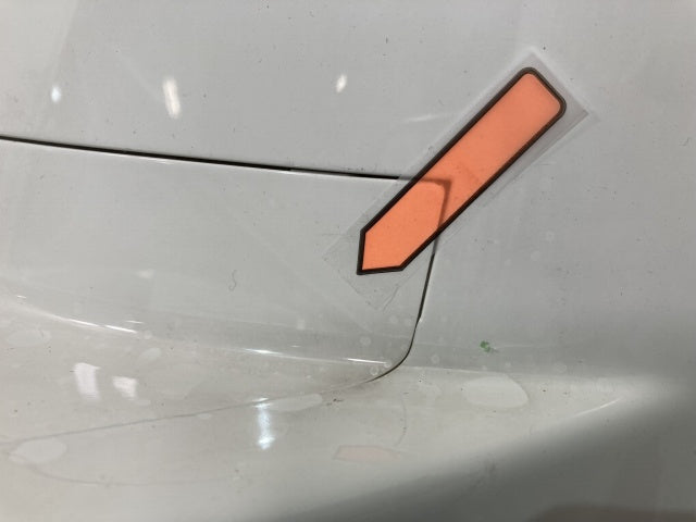 新車取り外し!フォワード 5代目/2021- 純正 後期 左 フロント コーナーパネル/コーナーカバー ホワイト ソリッド いすゞ(138757)