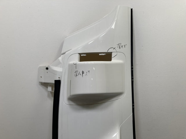 新車取り外し!ギガ 大型 2代目 2015- 10t 純正 中期 左 フロント コーナーパネル/コーナーカバー VC60 ホワイト ソリッド いすゞ(138766)