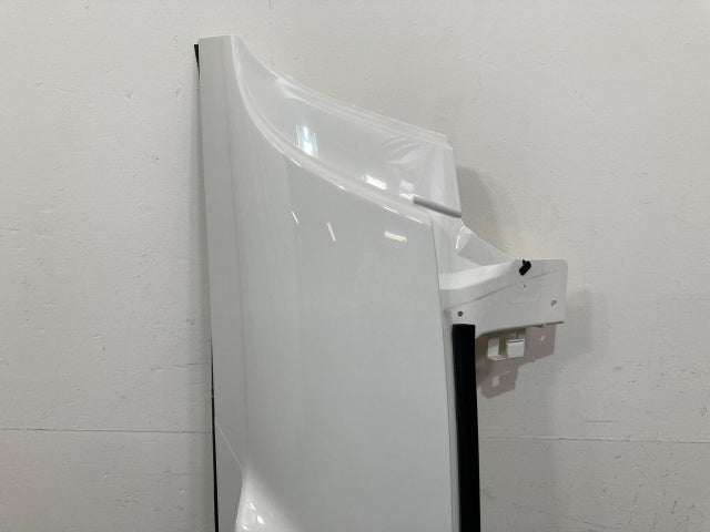 新車取り外し!ギガ 大型 2代目 2015- 10t 純正 右 フロント コーナーパネル/コーナーカバー VC60 ホワイト ソリッド いすゞ(138778)