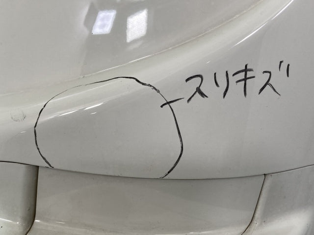 新車取り外し!ギガ 大型 2代目 2015- 10t 純正 左 フロント コーナーパネル/コーナーカバー VC60 ホワイト ソリッド いすゞ(138780)