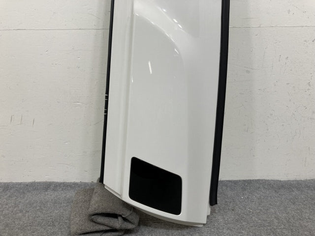 新車取外し!ギガ 大型 2代目 2015- 10t 純正 後期 右 フロント コーナーパネル/コーナーカバー VC69 ホワイト ソリッド いすゞ(138781)