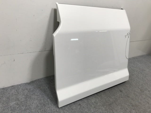 新車取り外し!ギガ 大型 2代目 2015- 10t 純正 左 リア フェンダー ホワイト ソリッド いすゞ(138793)