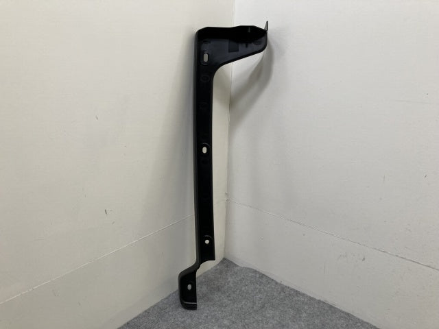 新品!ギガ 大型 2代目 2015- 10t 純正 右 フロント バンパー エンドカバー 9-88491284-0 素地 いすゞ(138806)