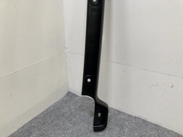 新品!ギガ 大型 2代目 2015- 10t 純正 左 フロント バンパー エンドカバー 9-88491284-0 素地 いすゞ(138807)