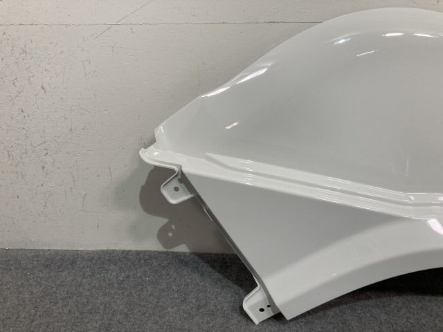 新車取り外し!ギガ 大型 2代目 2015- 10t 純正 右 フロント フェンダー ホワイト ソリッド いすゞ(138820)