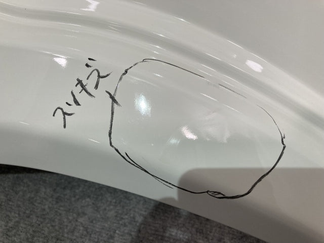 新車取り外し!ギガ 大型 2代目 2015- 10t 純正 右 フロント フェンダー ホワイト ソリッド いすゞ(138820)
