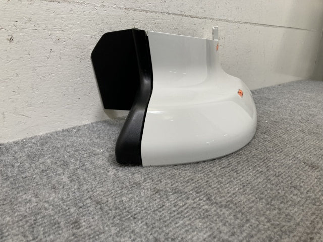 新車取り外し!ギガ 大型 2代目 2015- 10t 純正 右 アッパー フロント コーナーパネル/コーナーカバー ホワイト ソリッド いすゞ(138826)