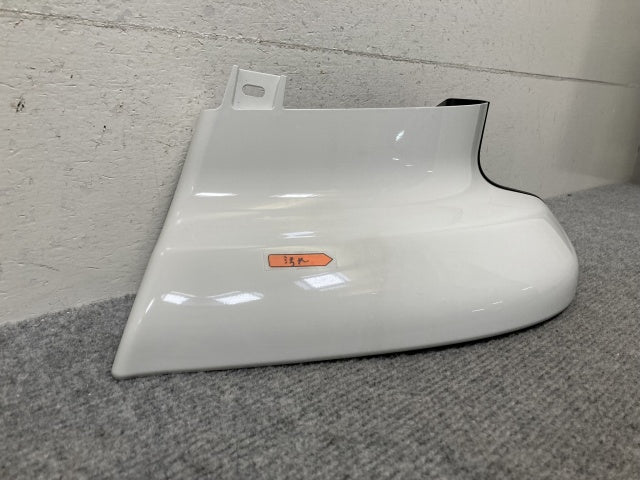 新車取り外し!ギガ 大型 2代目 2015- 10t 純正 左 アッパー フロント コーナーパネル/コーナーカバー ホワイト ソリッド いすゞ(138827)