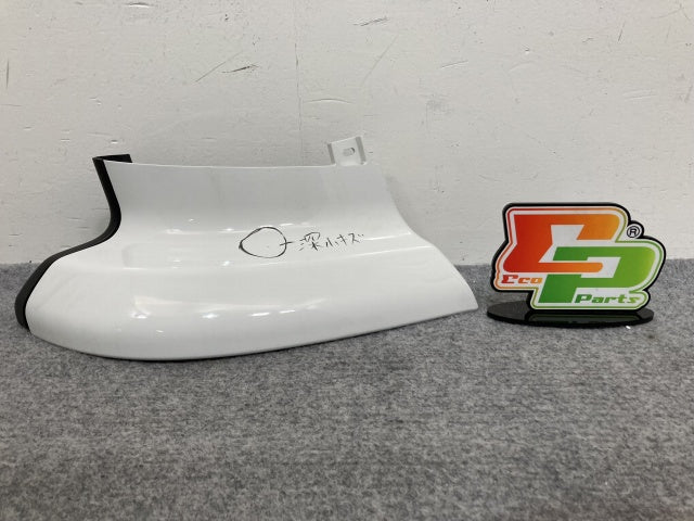 新車取り外し!ギガ 大型 2代目 2015- 10t 純正 右 アッパー フロント コーナーパネル/コーナーカバー ホワイト ソリッド いすゞ(138829)