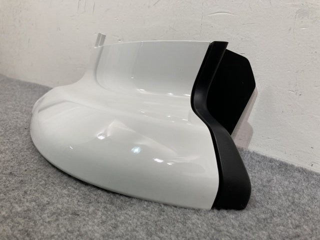 新車取り外し!ギガ 大型 2代目 2015- 10t 純正 左 アッパー フロント コーナーパネル/コーナーカバー ホワイト ソリッド いすゞ(138831)