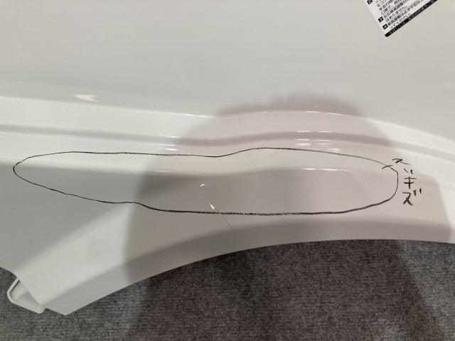 新車取り外し!ギガ 大型 2代目 2015- 10t 純正 右 フロント フェンダー ホワイト ソリッド いすゞ(138832)