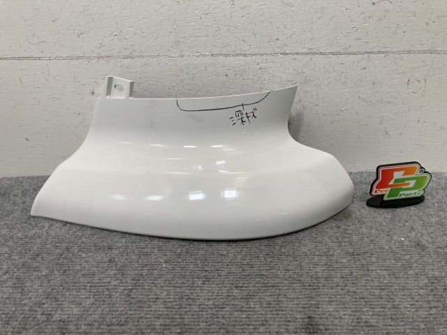 新車取り外し!ギガ 大型 2代目 2015- 10t 純正 左 アッパー フロント コーナーパネル/コーナーカバー ホワイト ソリッド いすゞ(138835)