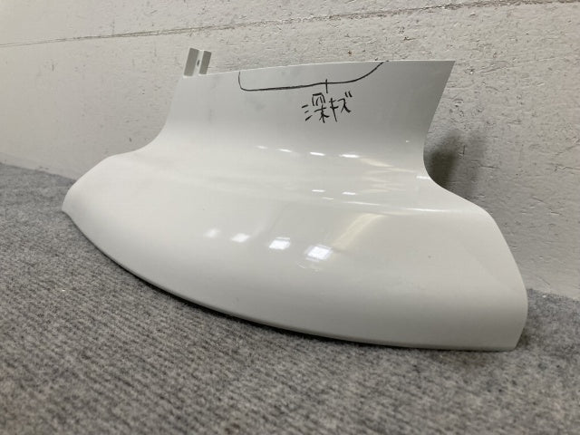 新車取り外し!ギガ 大型 2代目 2015- 10t 純正 左 アッパー フロント コーナーパネル/コーナーカバー ホワイト ソリッド いすゞ(138835)