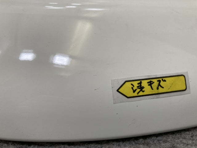 新車取り外し!ギガ 大型 2代目 2015- 10t 純正 右 アッパー フロント コーナーパネル/コーナーカバー ホワイト ソリッド いすゞ(138850)