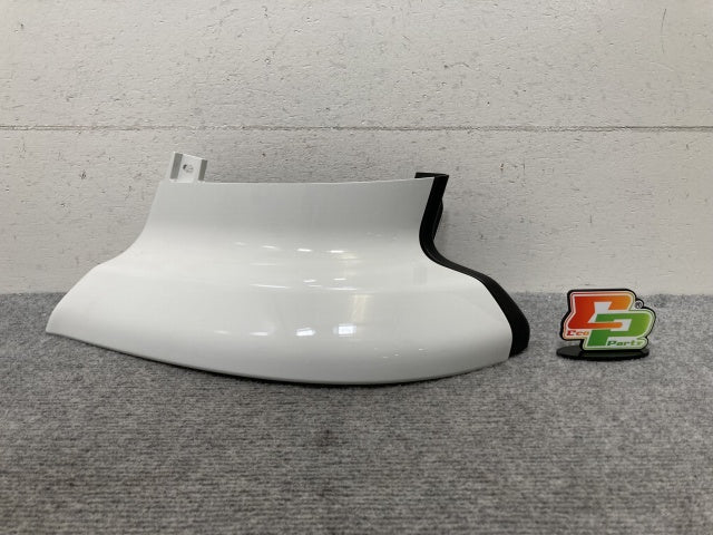 新車取り外し!ギガ 大型 2代目 2015- 10t 純正 左 アッパー フロント コーナーパネル/コーナーカバー ホワイト ソリッド いすゞ(138852)