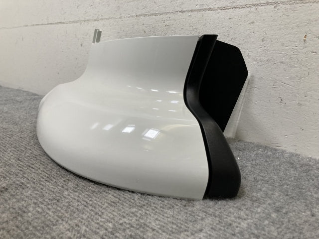 新車取り外し!ギガ 大型 2代目 2015- 10t 純正 左 アッパー フロント コーナーパネル/コーナーカバー ホワイト ソリッド いすゞ(138852)