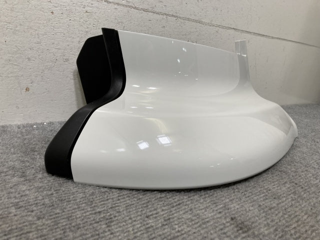 新車取り外し!ギガ 大型 2代目 2015- 10t 純正 右 アッパー フロント コーナーパネル/コーナーカバー ホワイト ソリッド いすゞ(138854)