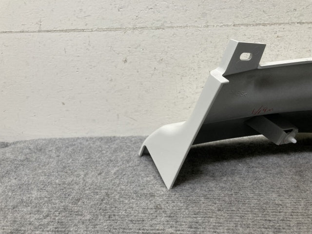 新車取り外し!ギガ 大型 2代目 2015- 10t 純正 右 アッパー フロント コーナーパネル/コーナーカバー ホワイト ソリッド いすゞ(138855)