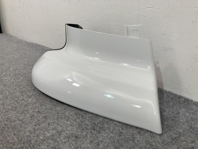 新車取り外し!ギガ 大型 2代目 2015- 10t 純正 右 アッパー フロント コーナーパネル/コーナーカバー ホワイト ソリッド いすゞ(138861)