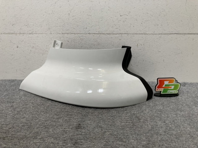 新車取り外し!ギガ 大型 2代目 2015- 10t 純正 左 アッパー フロント コーナーパネル/コーナーカバー ホワイト ソリッド いすゞ(138863)