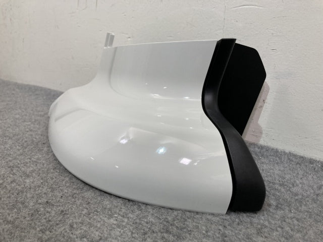 新車取り外し!ギガ 大型 2代目 2015- 10t 純正 左 アッパー フロント コーナーパネル/コーナーカバー ホワイト ソリッド いすゞ(138867)